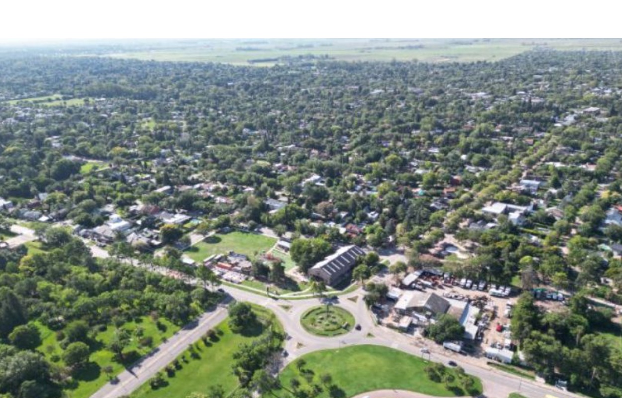 Los distintos de Funes: cómo conviven múltiples realidades urbanas en una ciudad que no deja de crecer